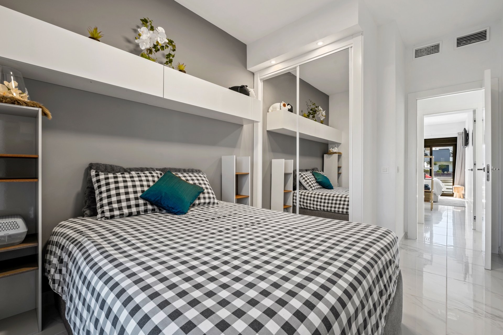 Herverkoop - Apartment / Flat * -
Guardamar del Segura* - El Raso*