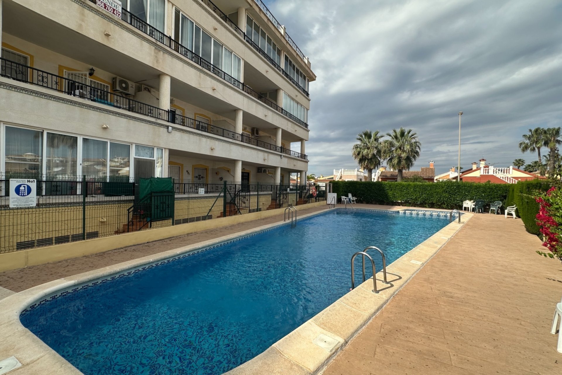 Herverkoop - Appartement / flat -
Orihuela Costa - Playa Flamenca