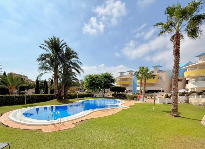 Herverkoop - Appartement / flat -
Orihuela Costa - Villamartin