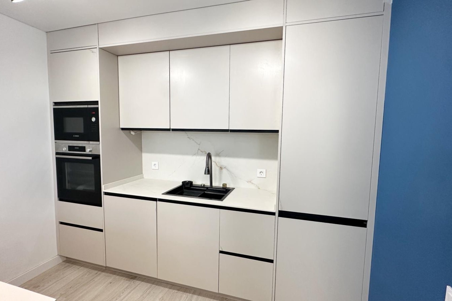 Herverkoop - Appartement / flat -
Torrevieja - El Acequión - Los Náufragos