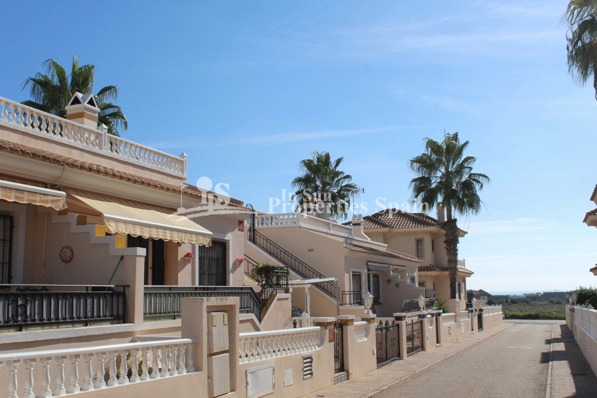 Herverkoop - Bungalow -
Orihuela Costa - Villamartin Los Dolses