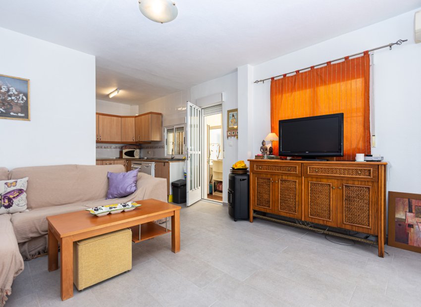 Herverkoop - Herenhuis -
La Zenia