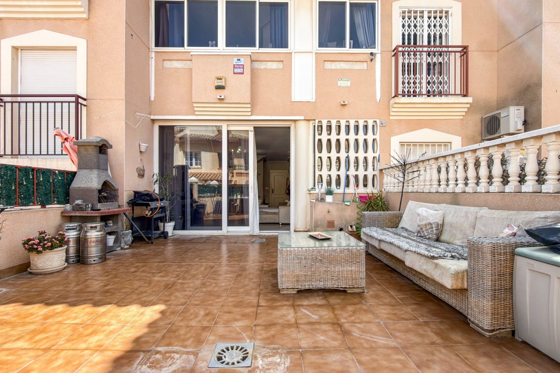 Herverkoop - Herenhuis -
Orihuela Costa - La Florida