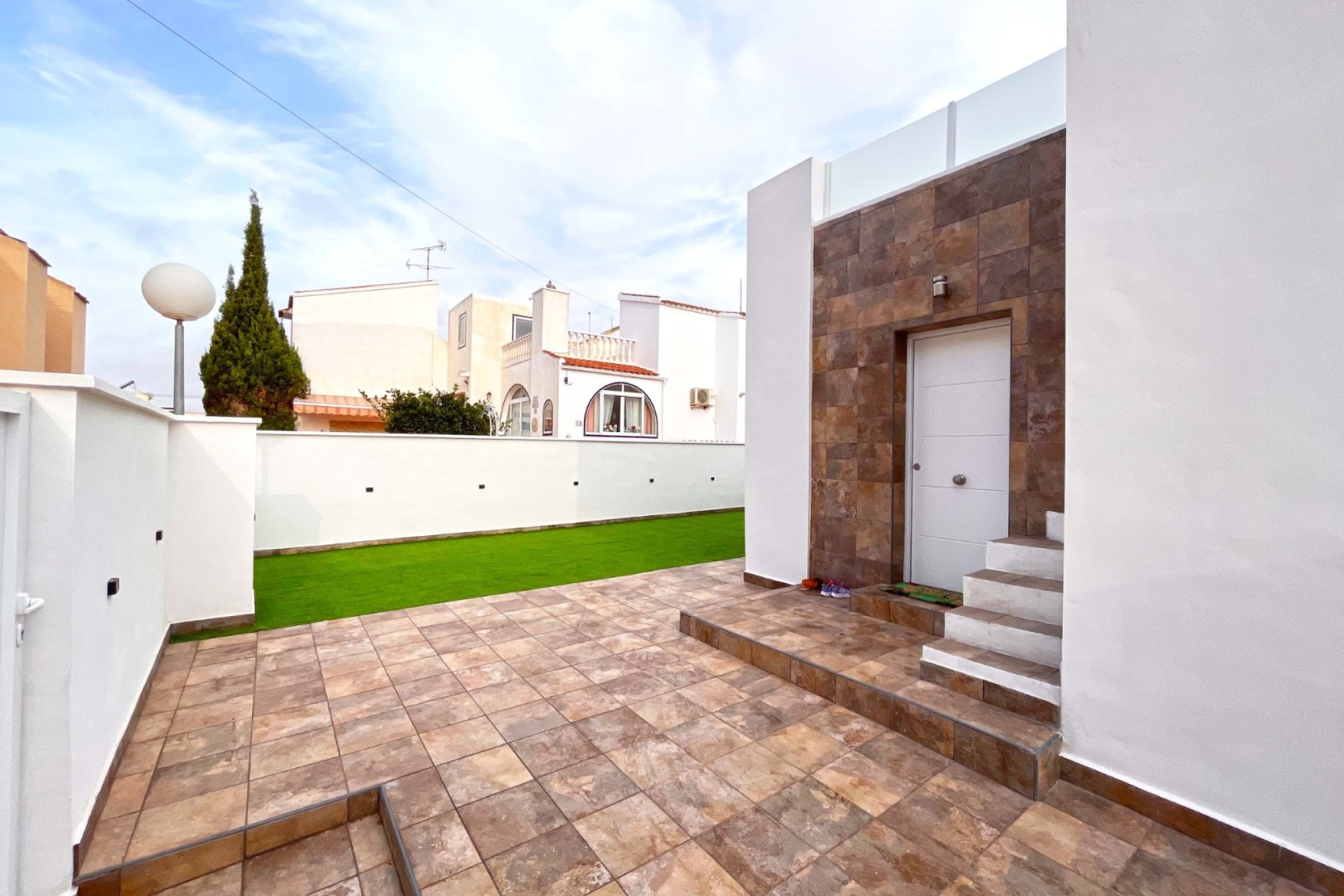 Herverkoop - Herenhuis -
Orihuela Costa - Playa Flamenca