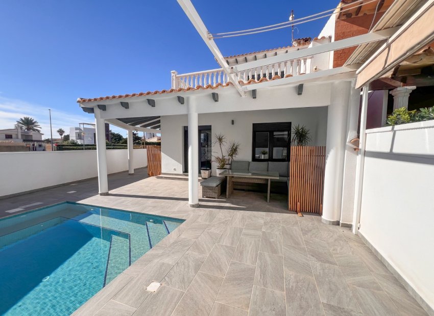 Herverkoop - Herenhuis -
Orihuela Costa - Punta Prima