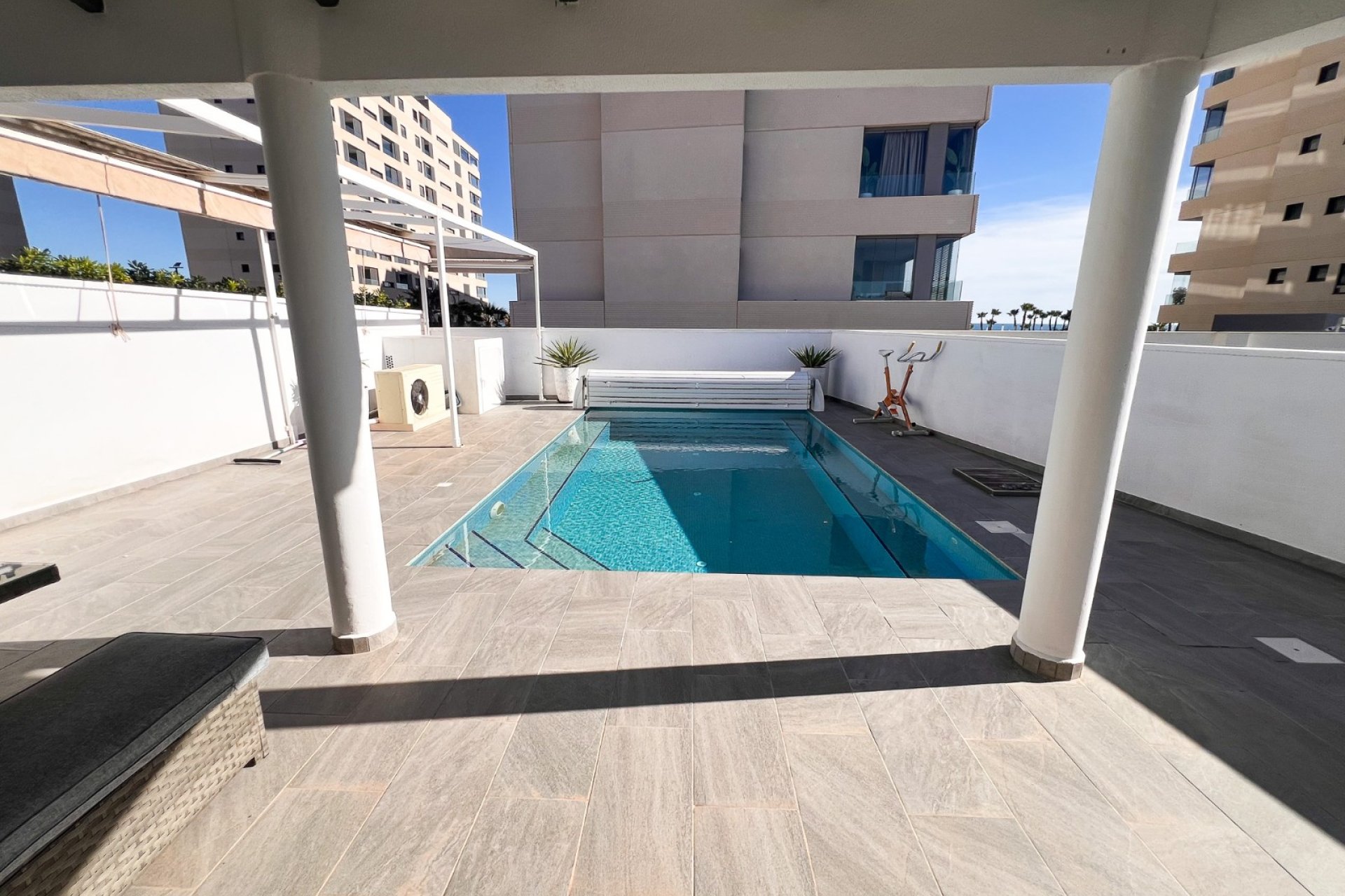 Herverkoop - Herenhuis -
Orihuela Costa - Punta Prima