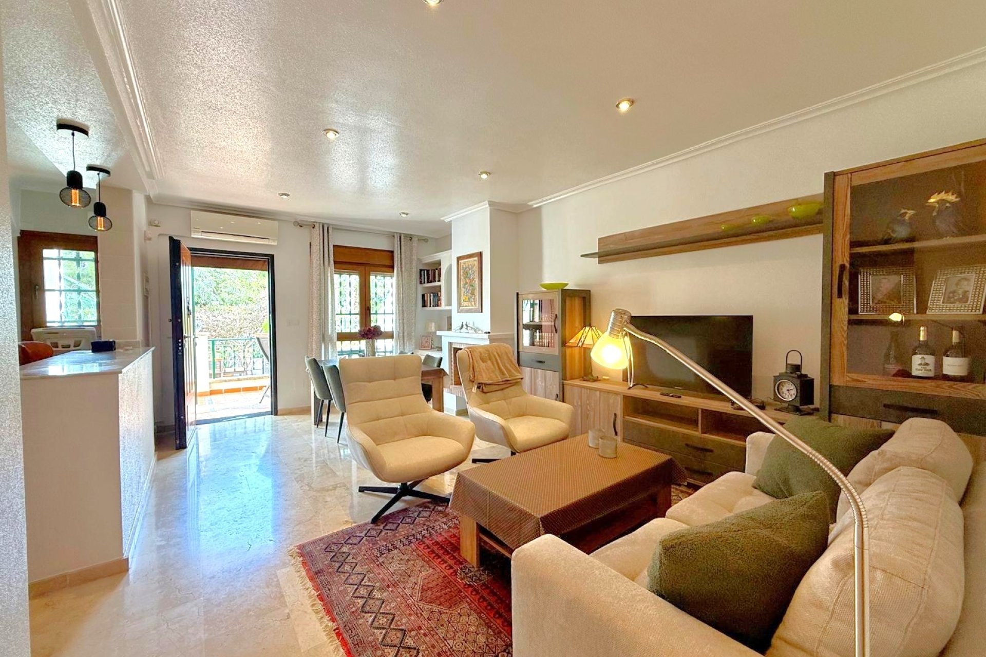 Herverkoop - Herenhuis -
Orihuela Costa - Villamartin