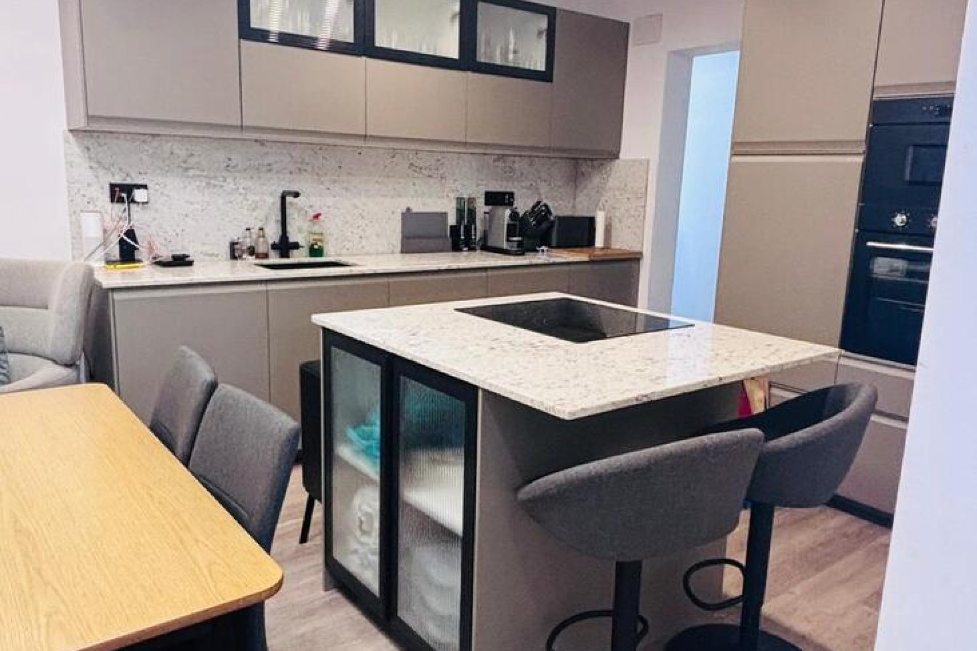 Herverkoop - Herenhuis -
San Miguel de Salinas - Costa Blanca