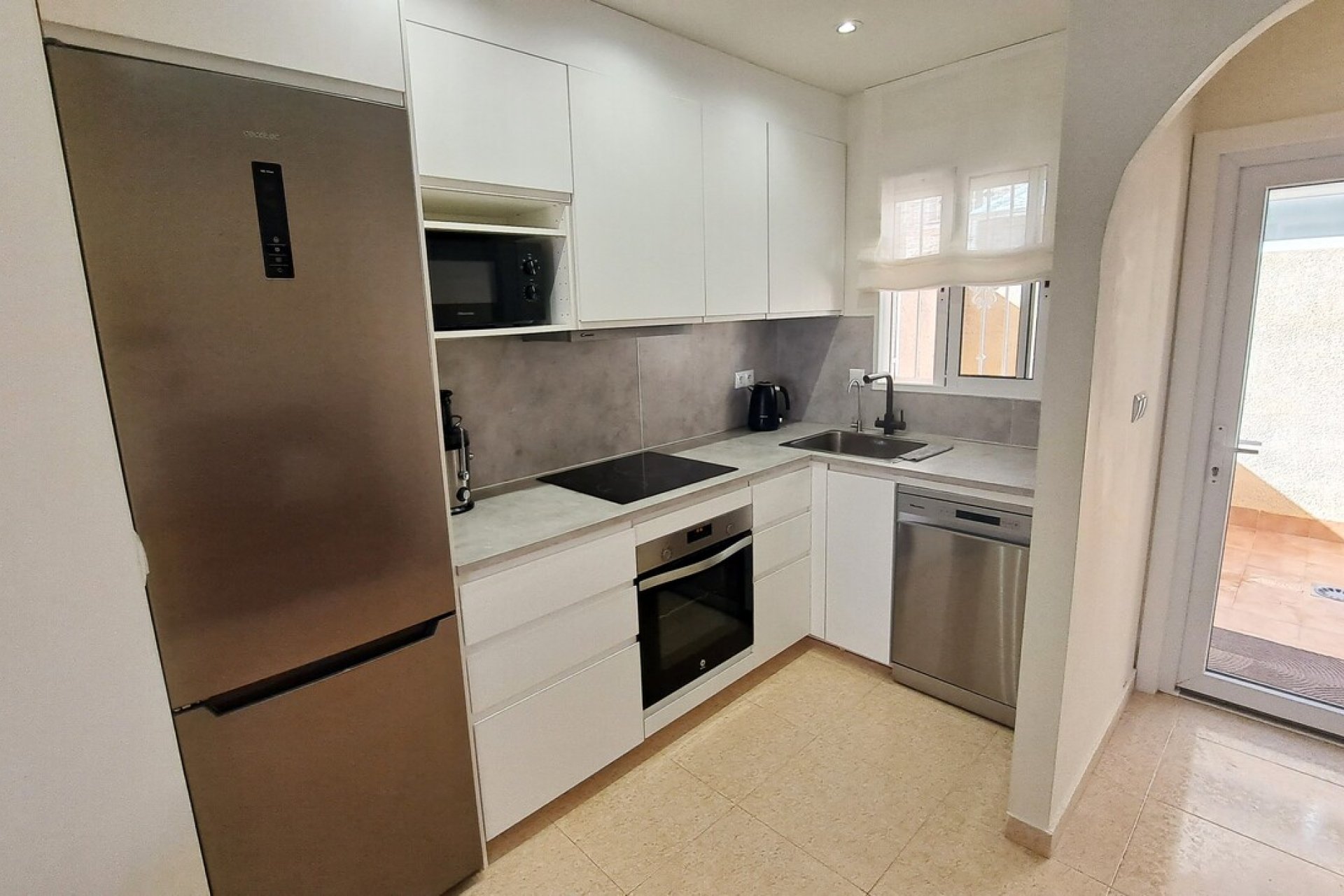 Herverkoop - Herenhuis -
Villamartín - Las Filipinas
