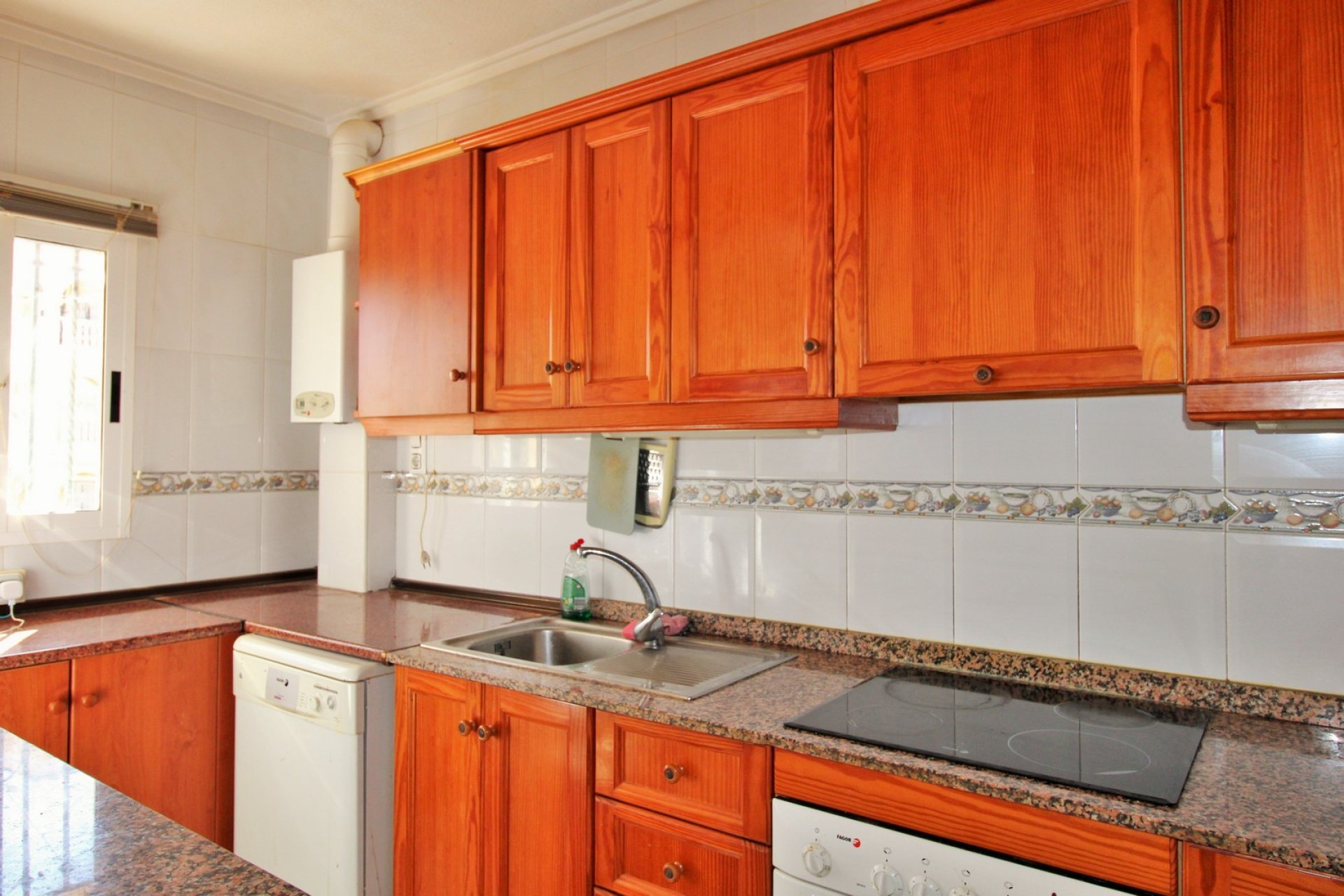 Herverkoop - Herenhuis -
Villamartín - Villamartin