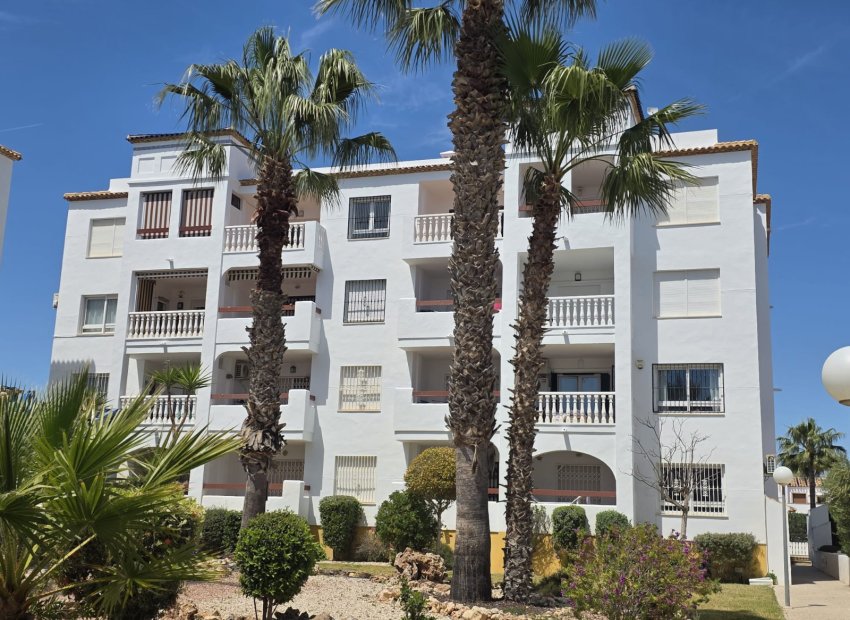 Herverkoop - Penthouse -
Villamartín - PAU 8