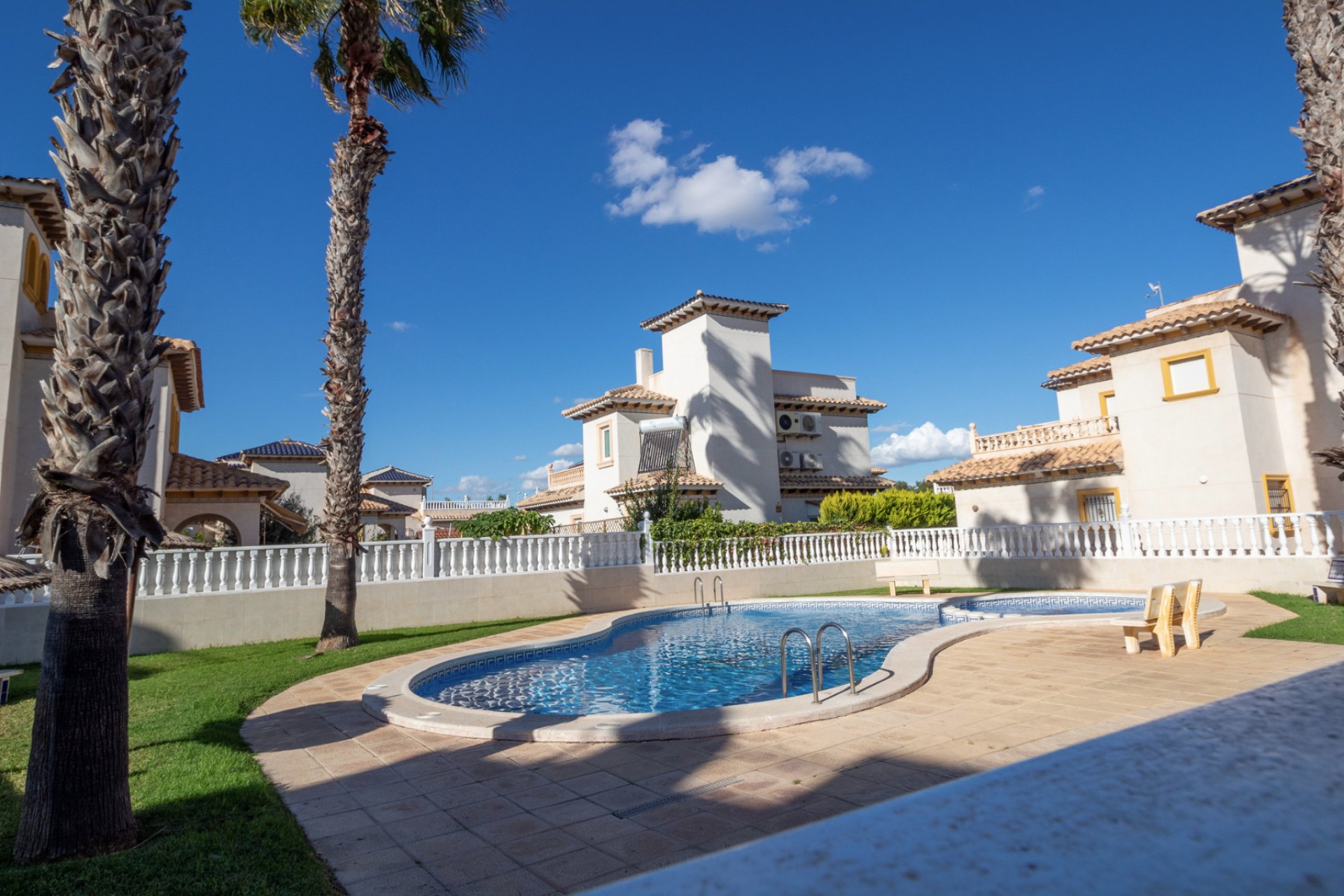 Herverkoop - Quad House -
La Zenia - Villas San Jose