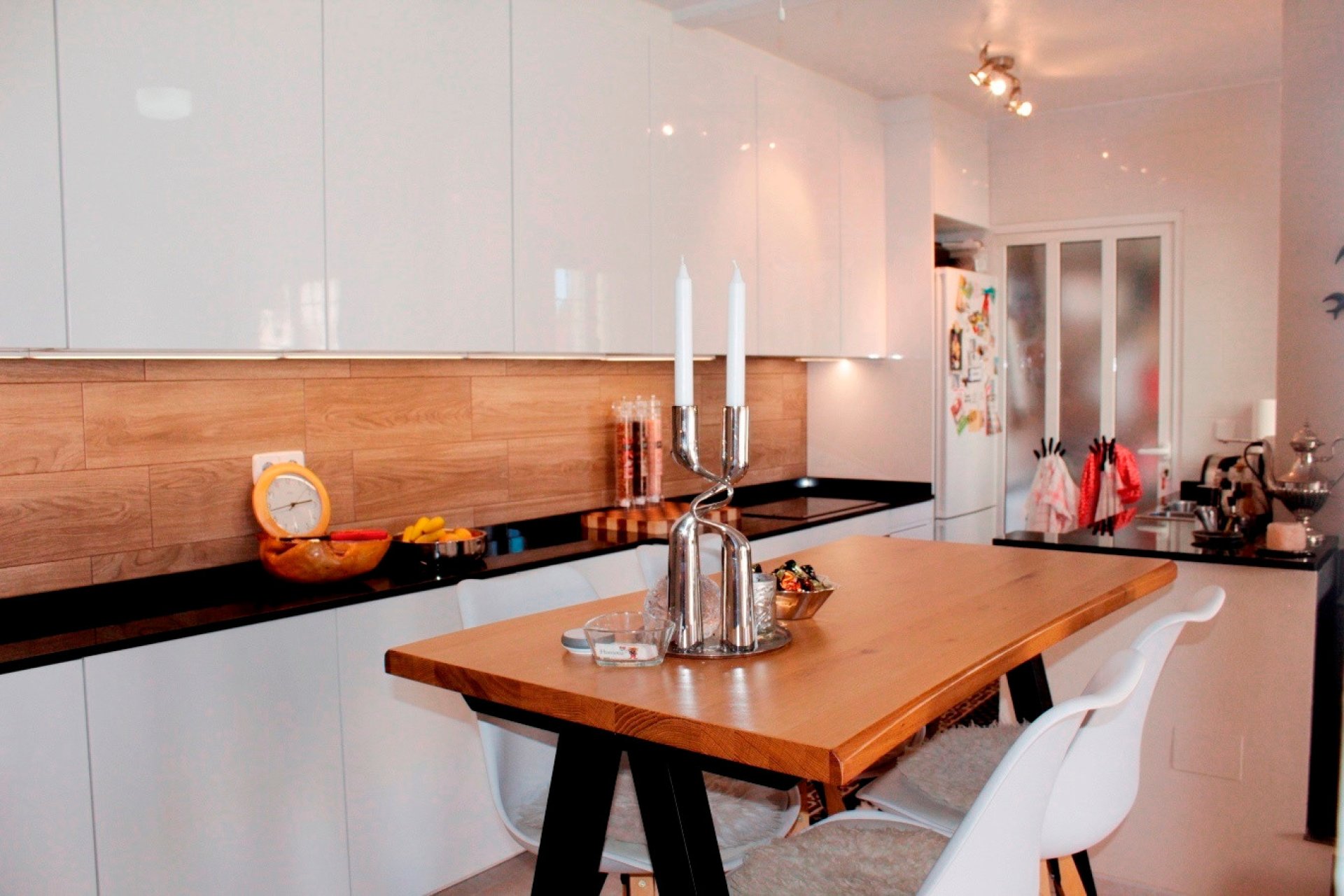 Herverkoop - Quad House -
Villamartín - PAU 8