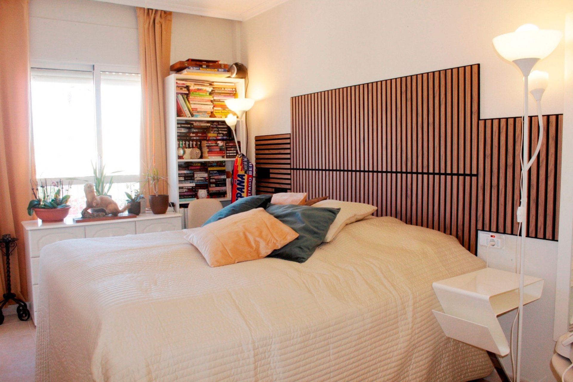 Herverkoop - Quad House -
Villamartín - PAU 8