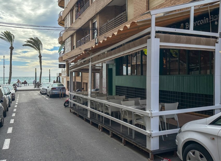 Herverkoop - Reclame -
Torrevieja - Playa del Cura