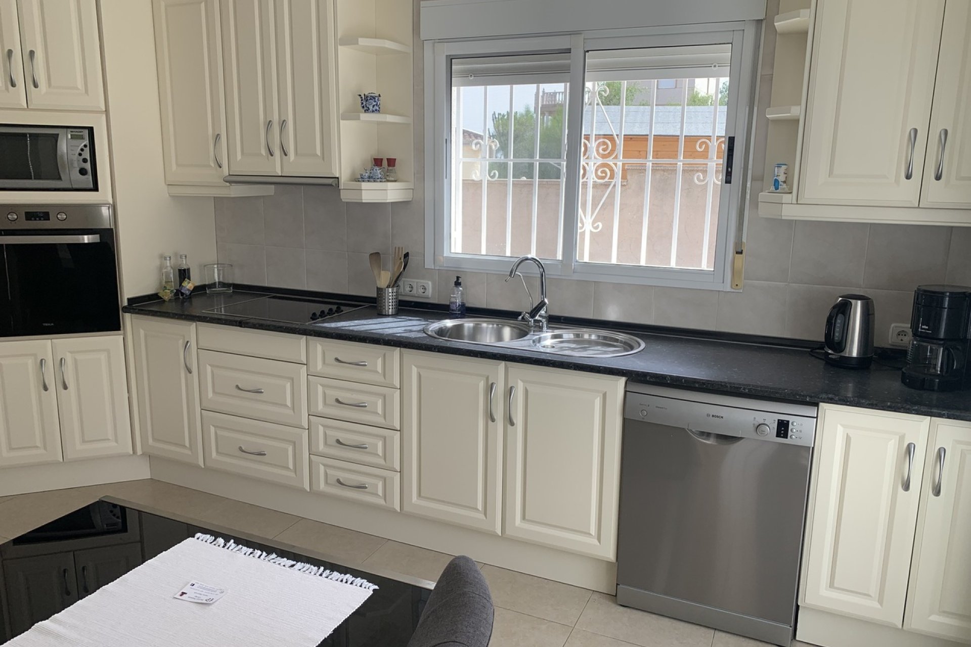 Herverkoop - Villa -
Algorfa (montemar)