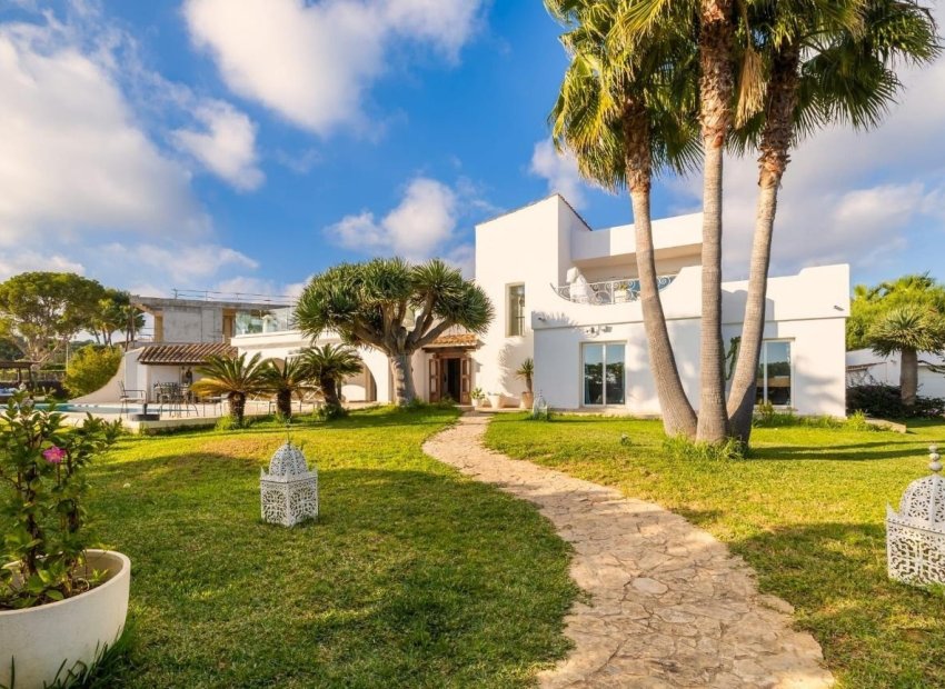 Herverkoop - Villa -
Calviá - Mallorca
