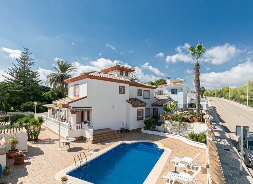 Herverkoop - Villa -
Campoamor - Campoamor Golf