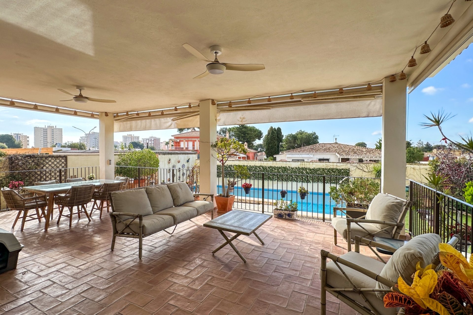 Herverkoop - Villa -
Campoamor - Dehesa de Campoamor
