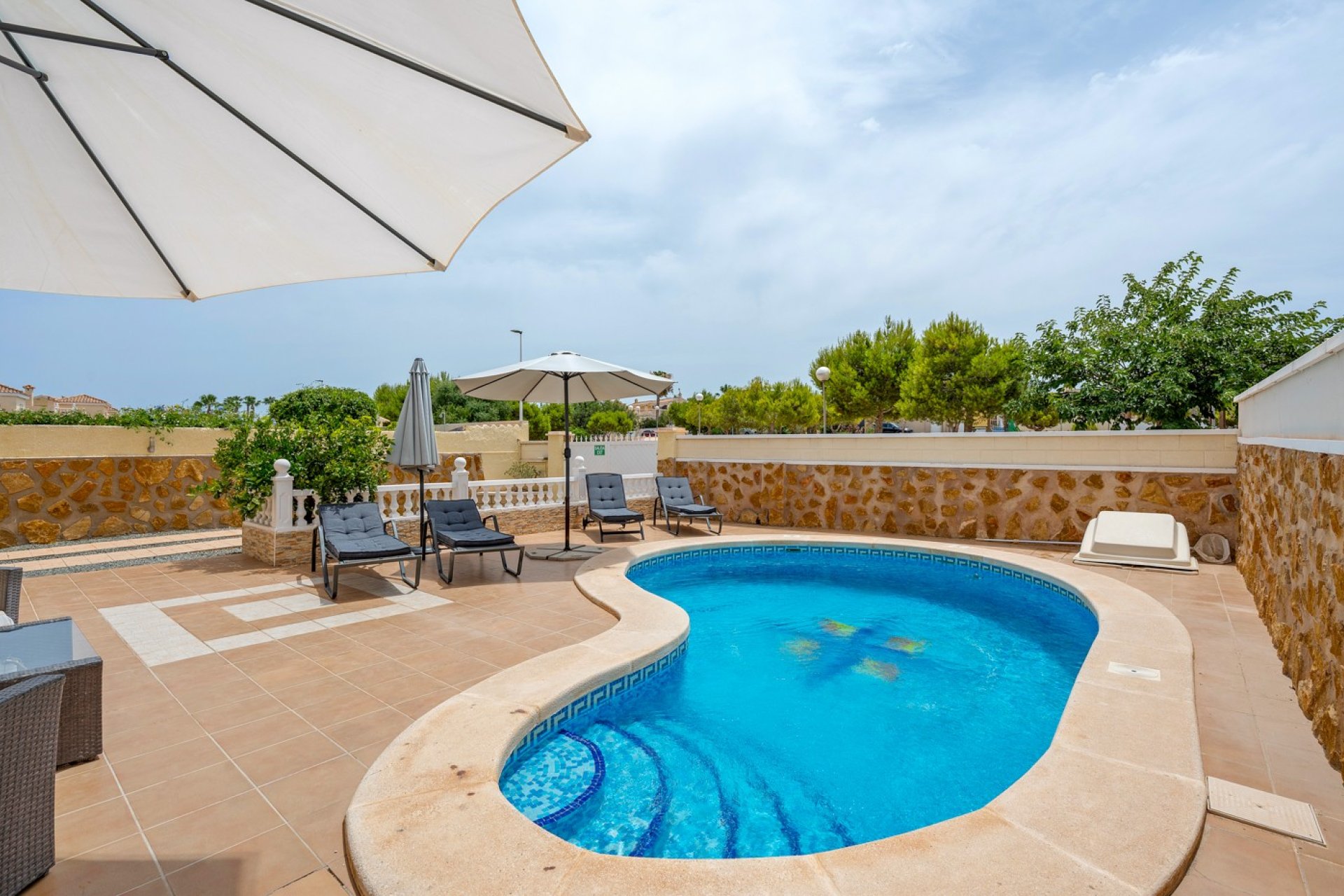 Herverkoop - Villa -
Gran Alacant - Costa Blanca