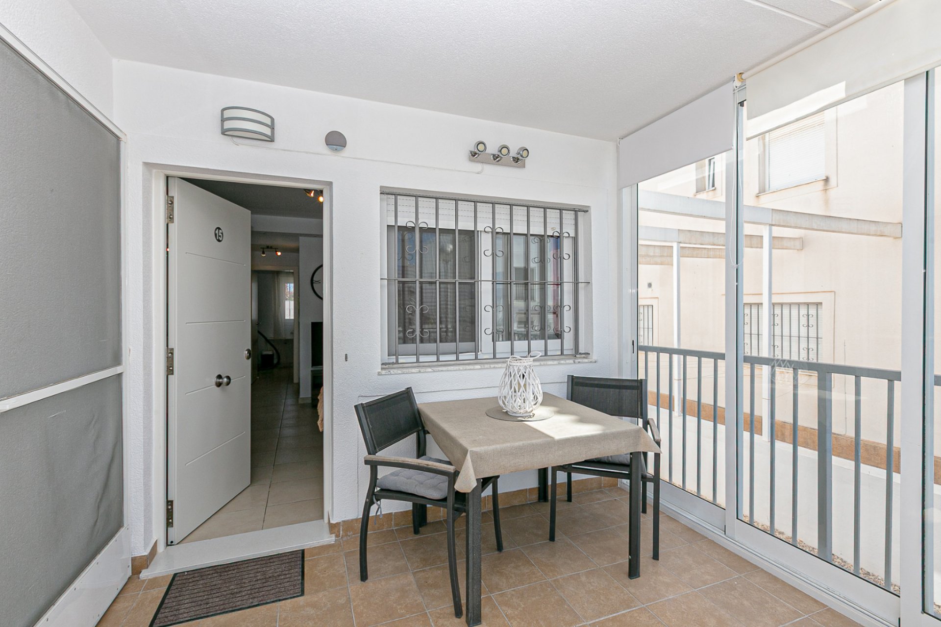 Herverkoop - Villa -
La Marina