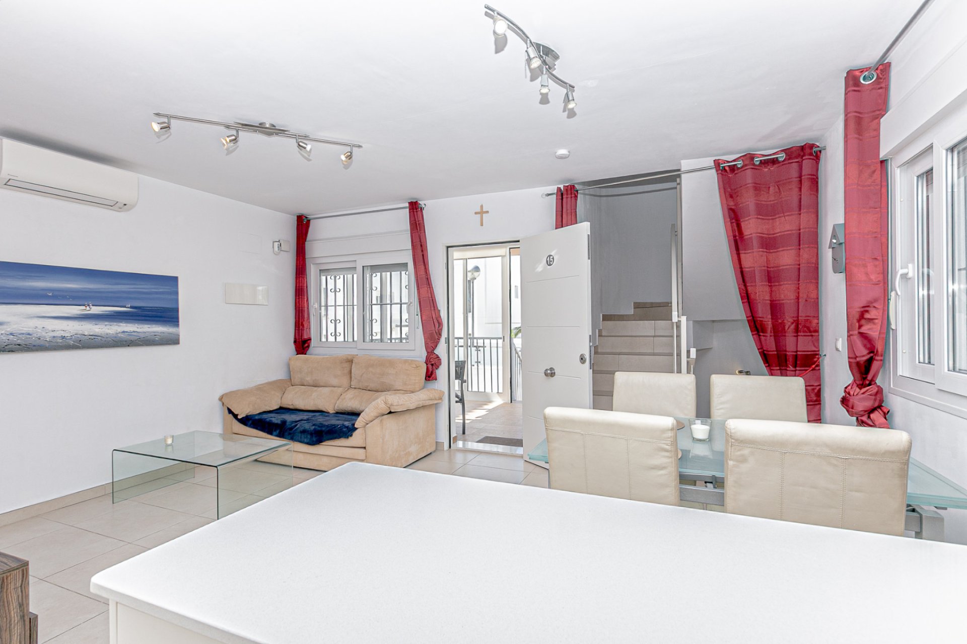 Herverkoop - Villa -
La Marina