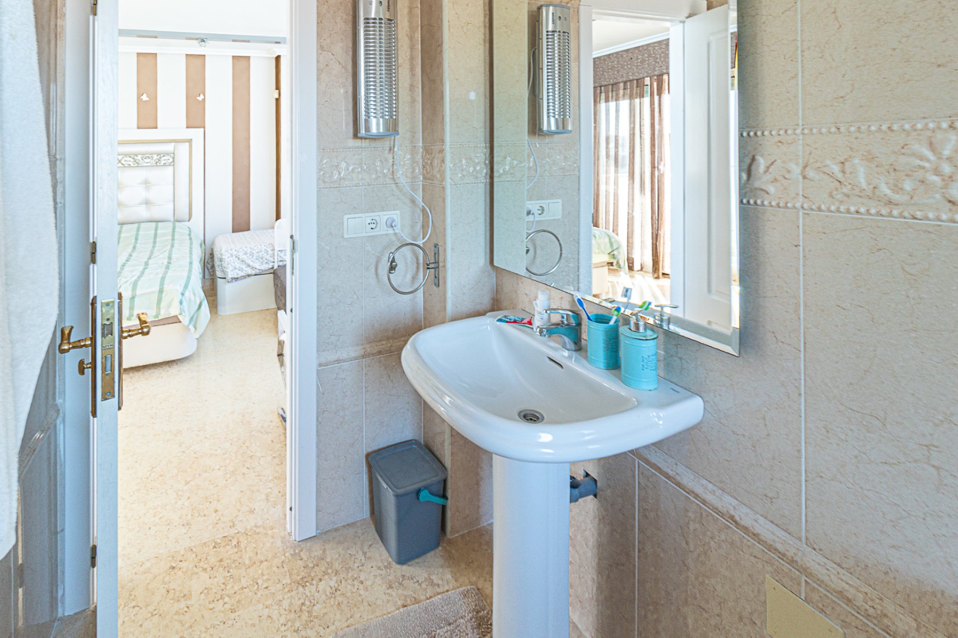 Herverkoop - Villa -
La Mata