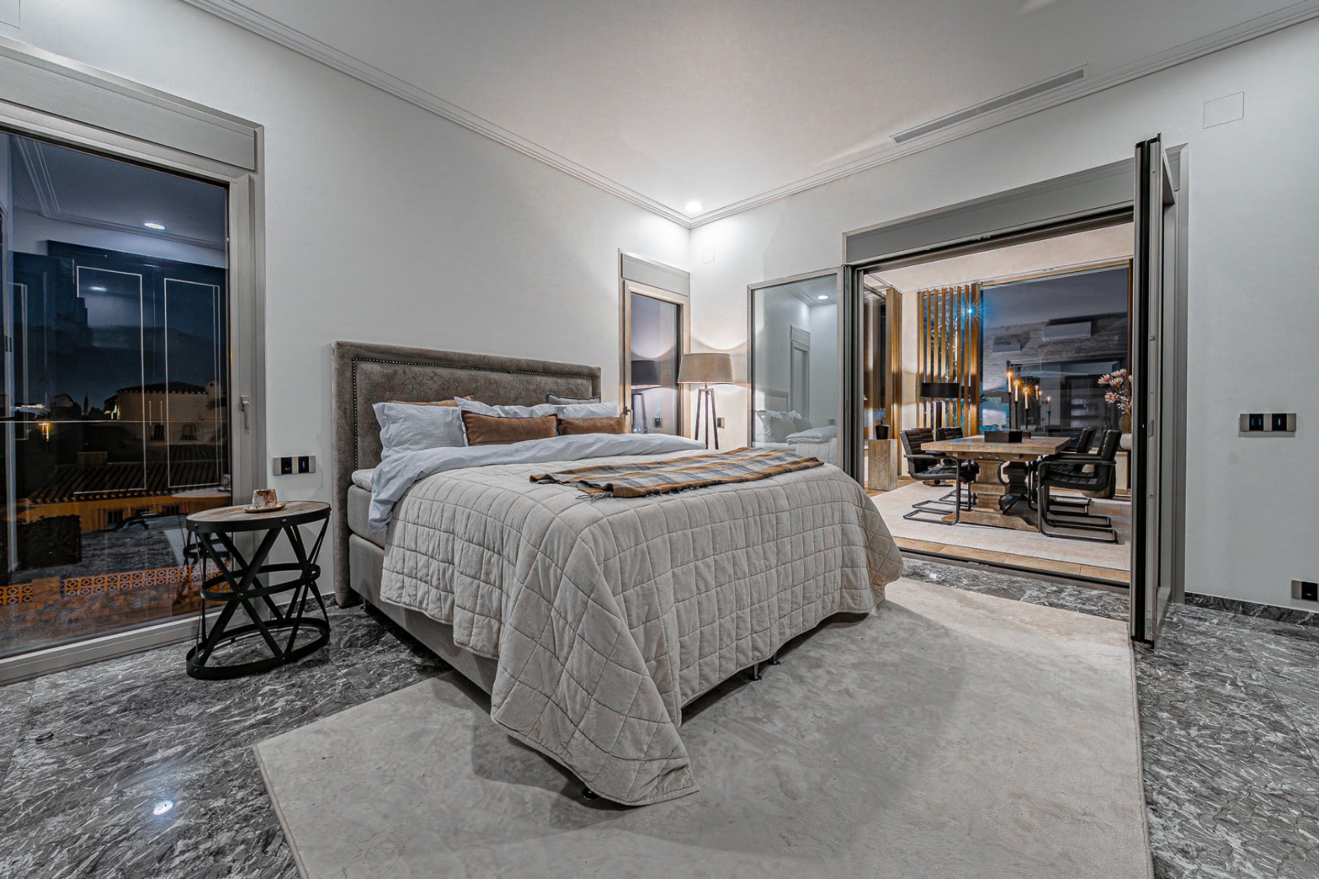 Herverkoop - Villa -
La Zenia - Beachside