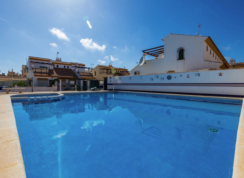 Herverkoop - Villa -
La Zenia