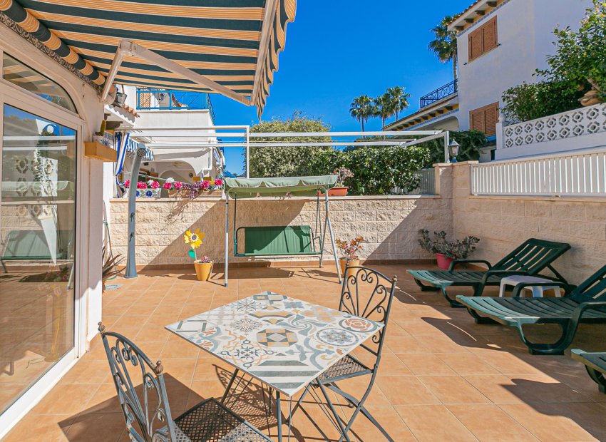 Herverkoop - Villa -
Mil Palmeras - Riomar