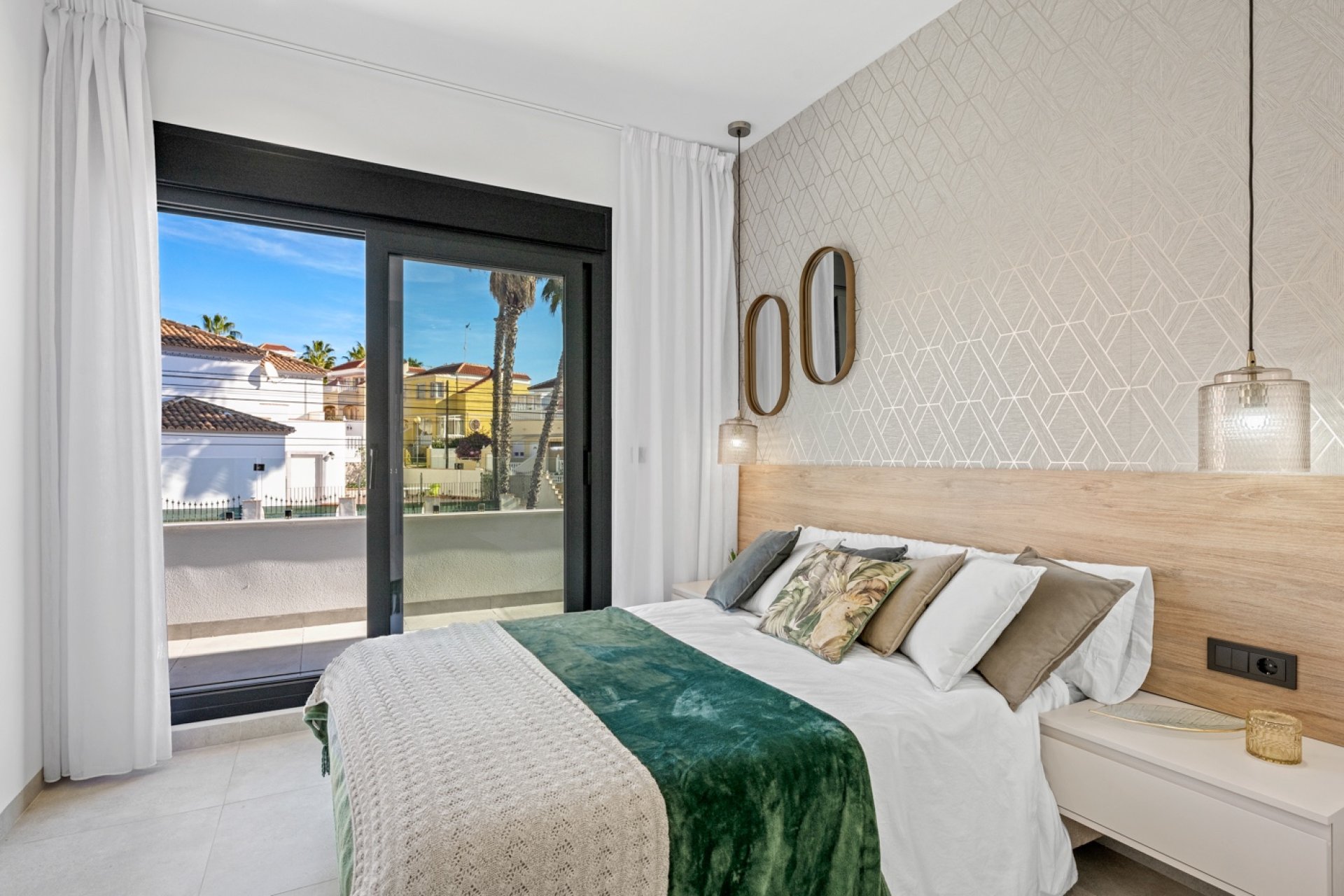 Herverkoop - Villa * -
Orihuela Costa* - Blue Lagoon*