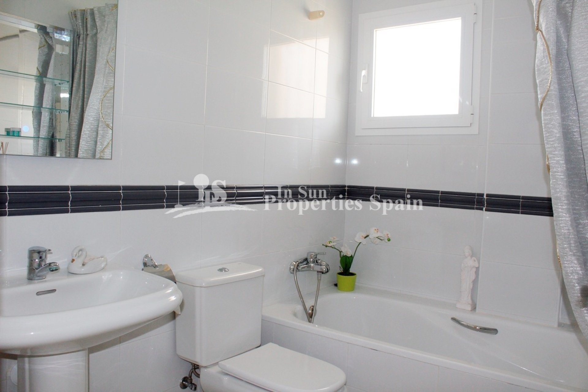 Herverkoop - Villa -
Orihuela Costa - Campoamor Golf