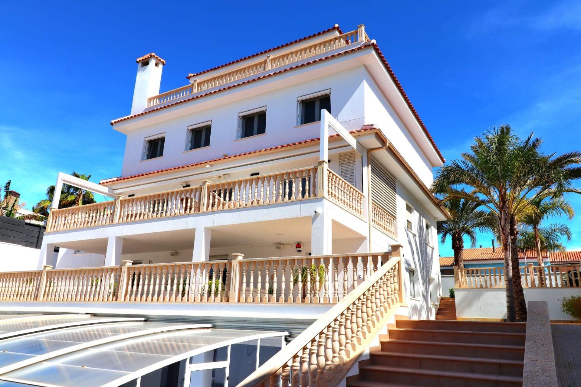 Herverkoop - Villa -
Orihuela Costa - Campoamor