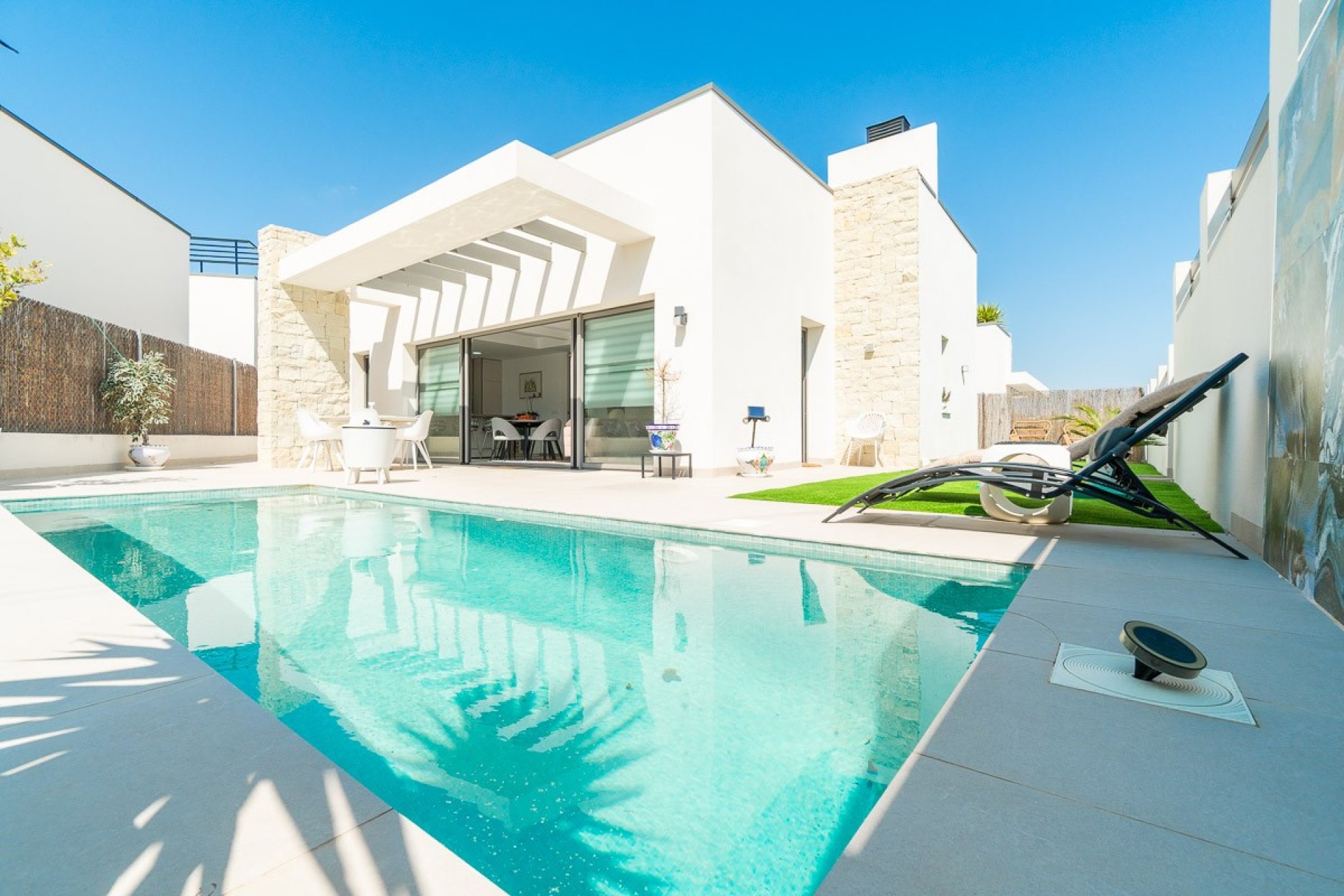 Herverkoop - Villa -
Orihuela Costa - Campoamor