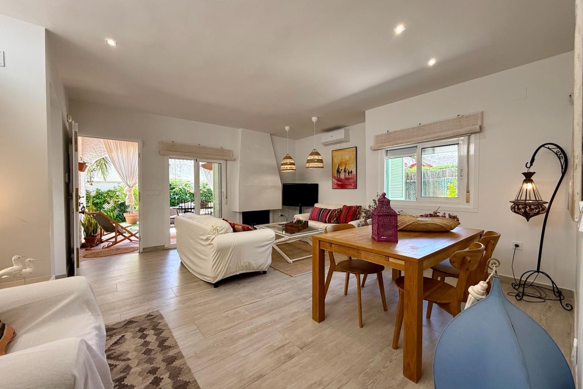 Herverkoop - Villa -
Orihuela Costa - Campoamor