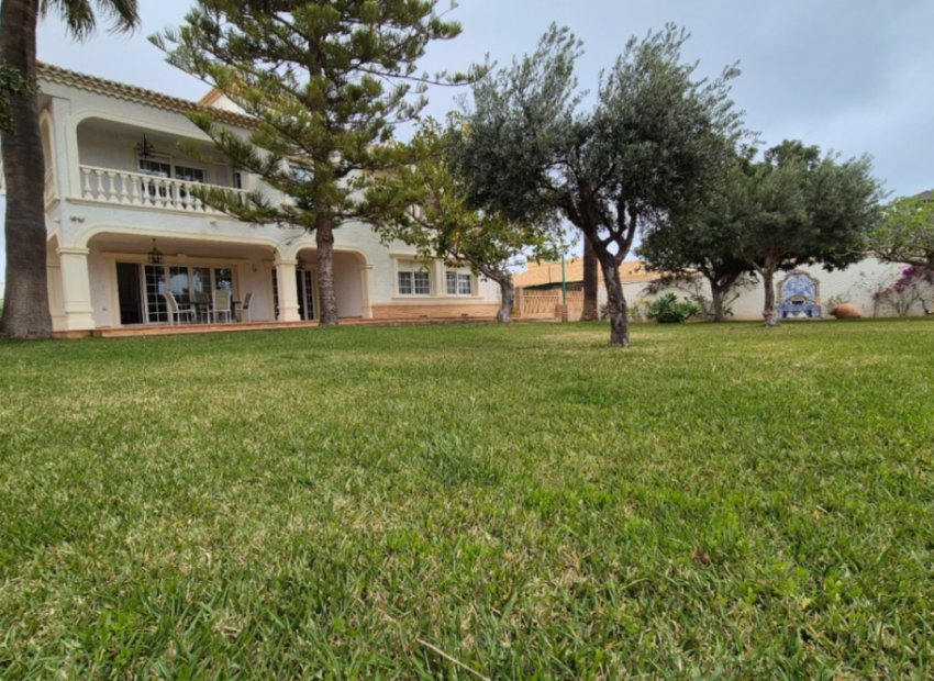 Herverkoop - Villa -
Orihuela Costa - Costa Blanca Sur