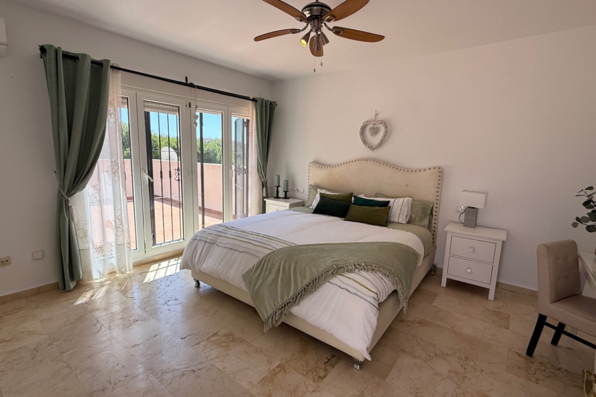 Herverkoop - Villa -
Orihuela Costa - Costa Blanca Sur