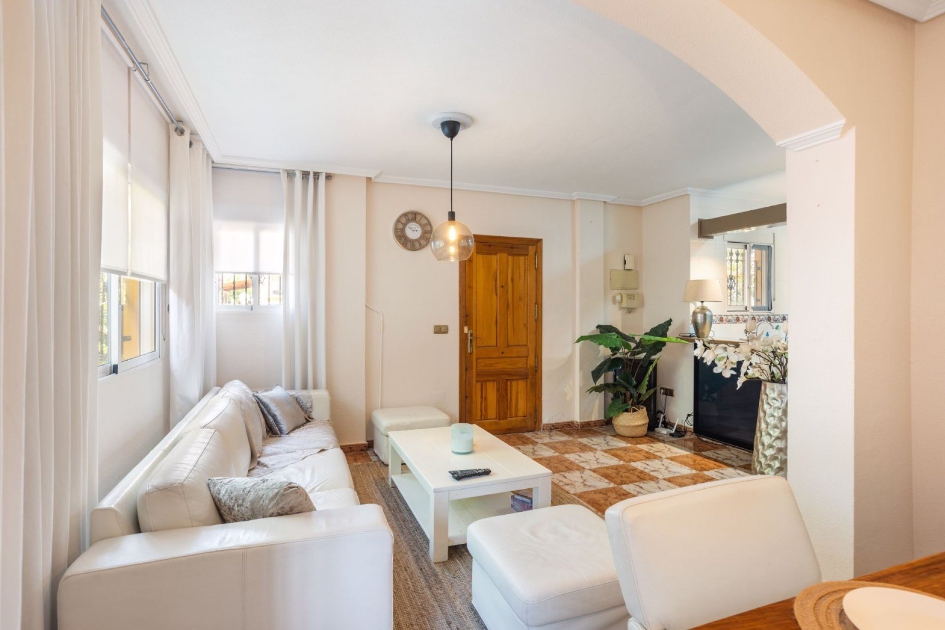Herverkoop - Villa -
Orihuela Costa - La Regia