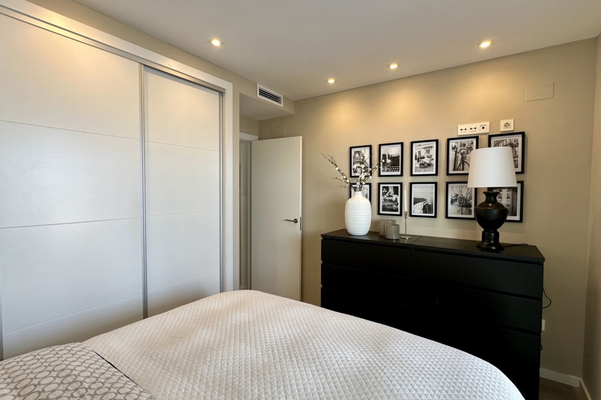 Herverkoop - Villa -
Orihuela Costa - Lomas de Cabo Roig
