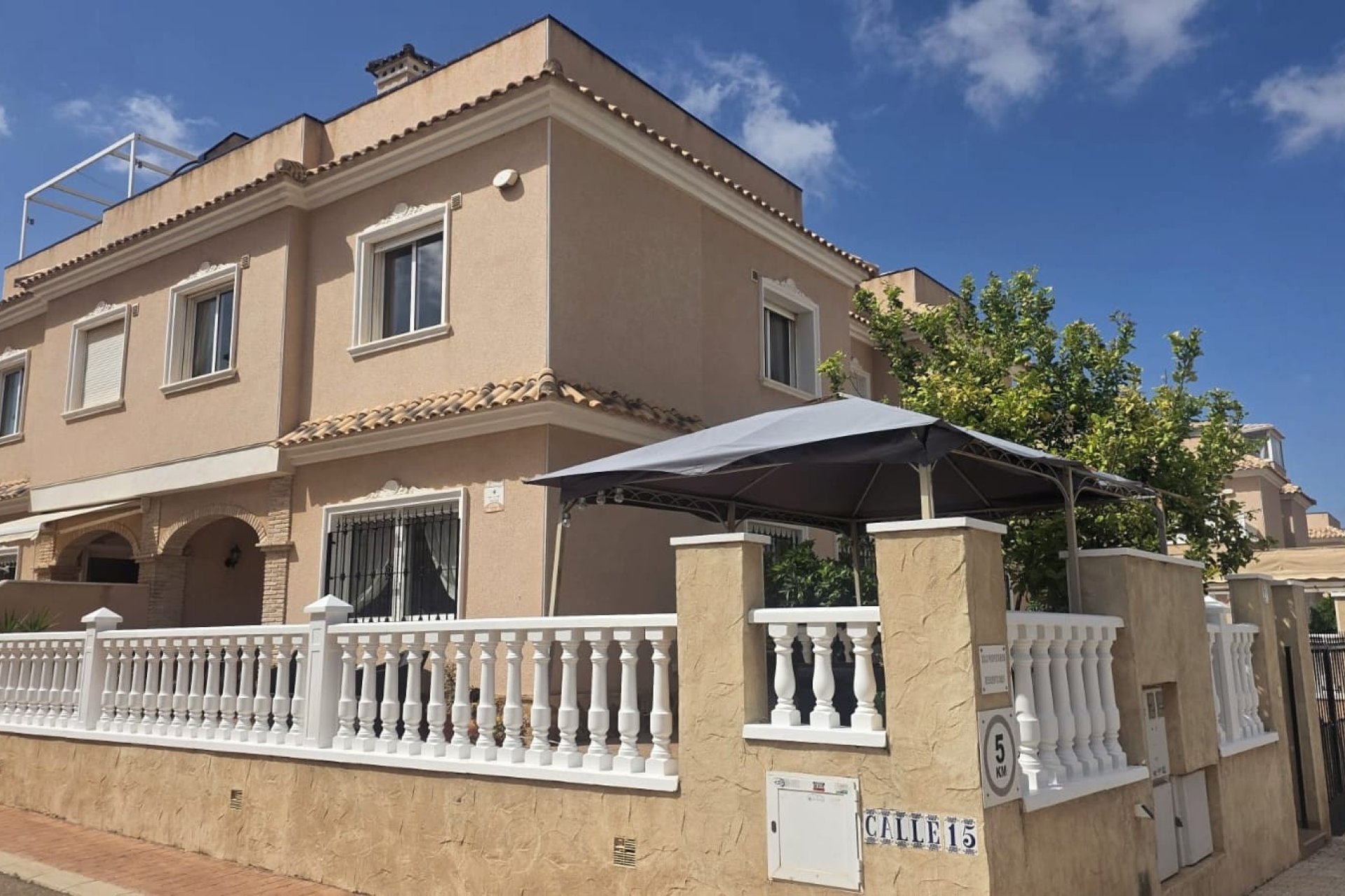 Herverkoop - Villa -
Orihuela Costa - Los Dolses