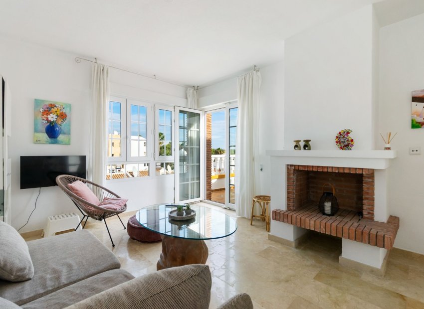 Herverkoop - Villa -
Orihuela Costa - Villamartin