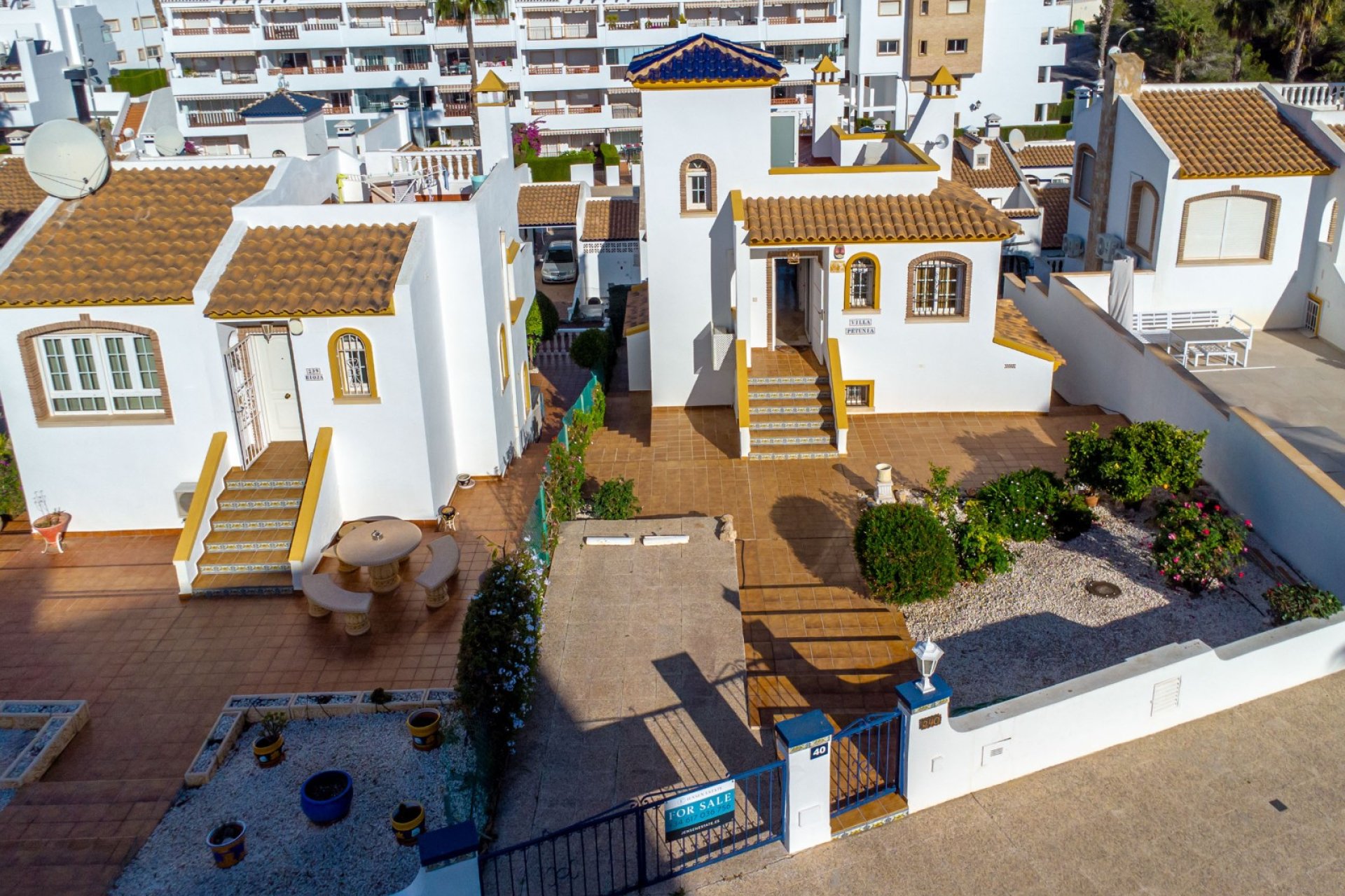 Herverkoop - Villa -
Orihuela Costa - Villamartin
