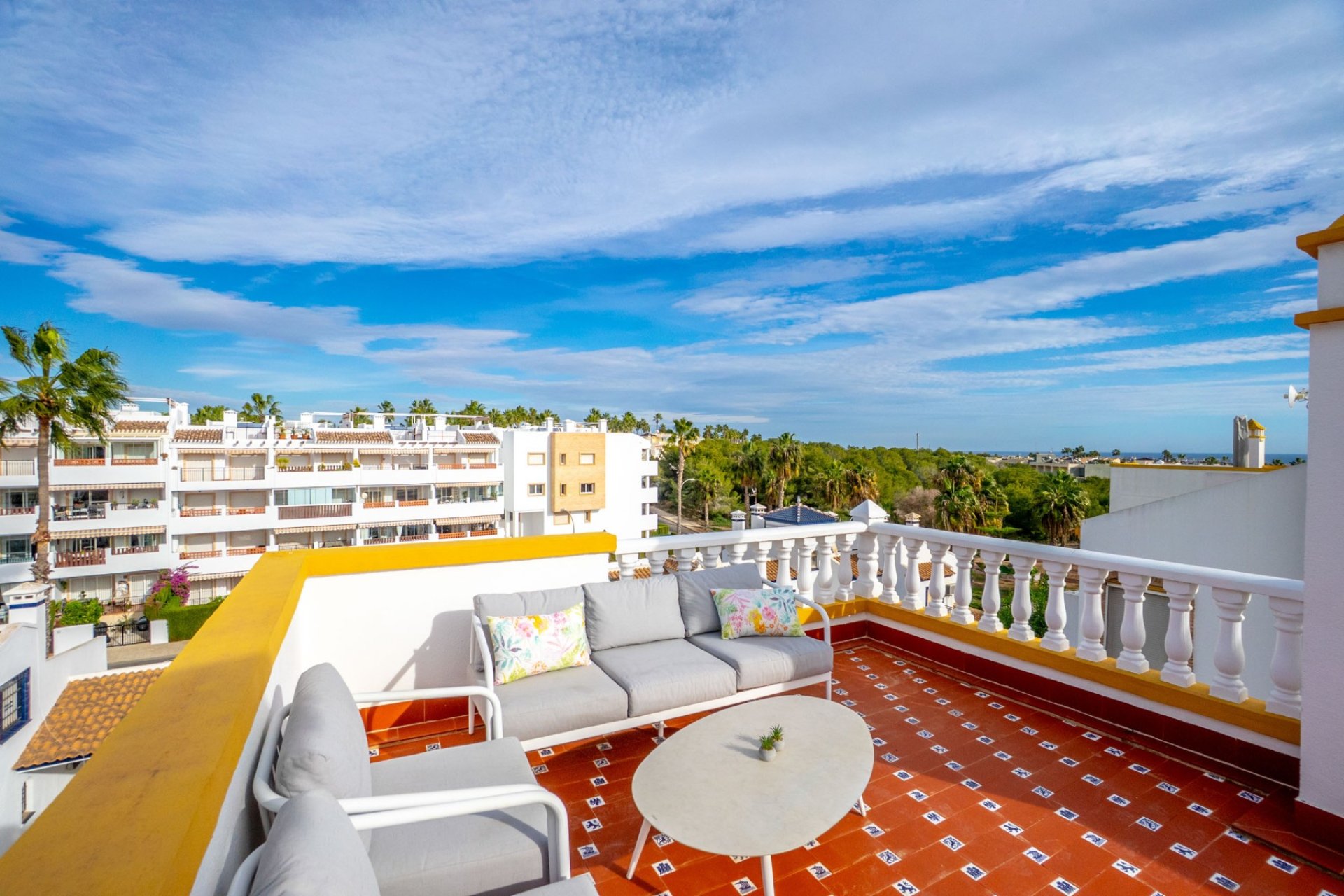 Herverkoop - Villa -
Orihuela Costa - Villamartin