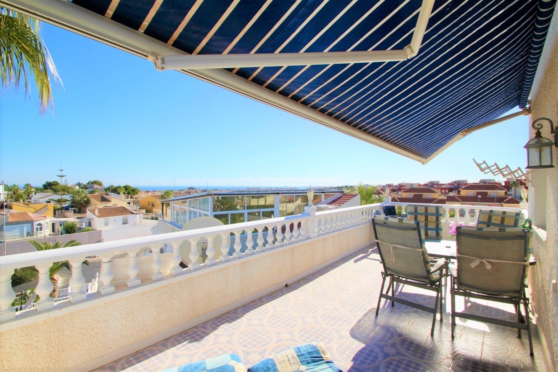 Herverkoop - Villa -
Orihuela Costa - Villamartin