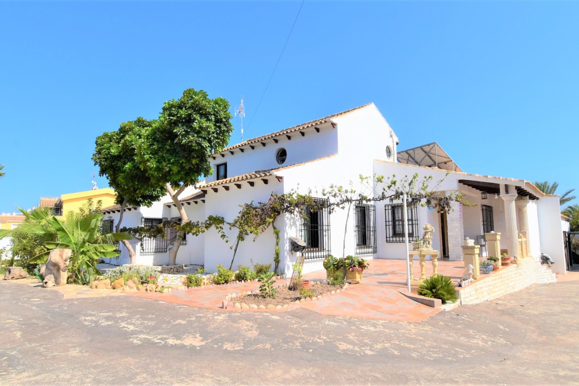 Herverkoop - Villa -
Orihuela Costa - Villamartin
