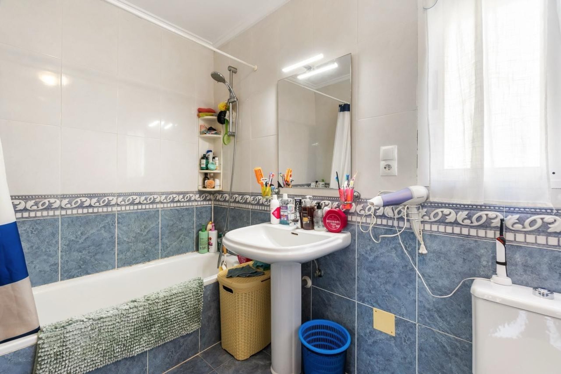 Herverkoop - Villa -
Orihuela Costa - Villamartin