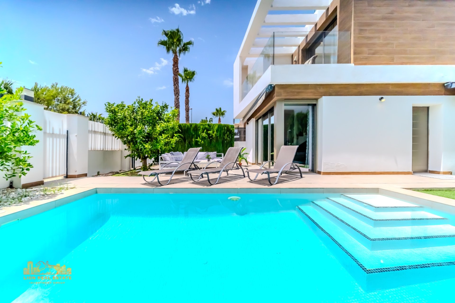 Herverkoop - Villa -
Orihuela Costa - Villamartin