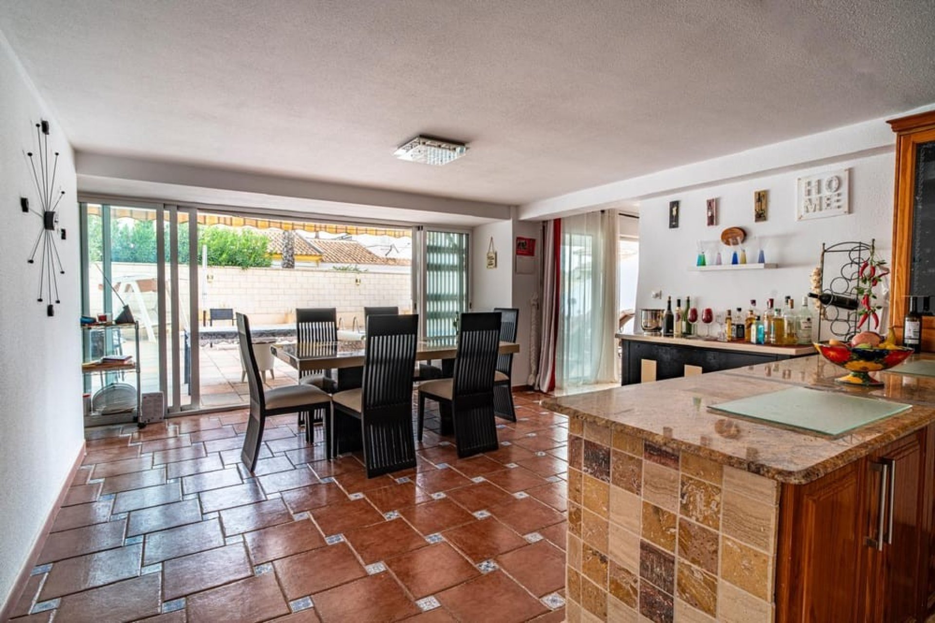 Herverkoop - Villa -
Orihuela Costa - Villamartin