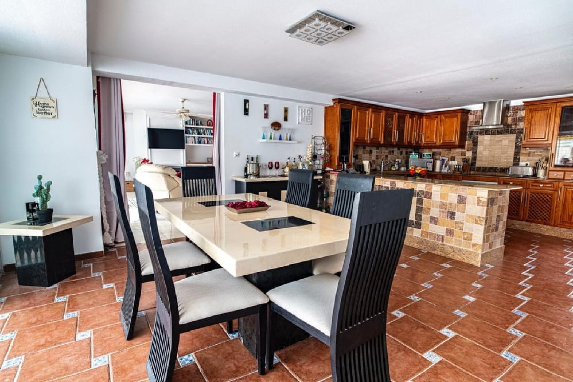 Herverkoop - Villa -
Orihuela Costa - Villamartin