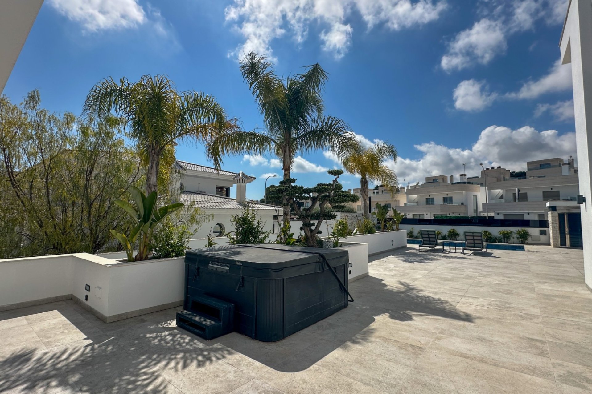 Herverkoop - Villa -
Orihuela Costa - Villamartin